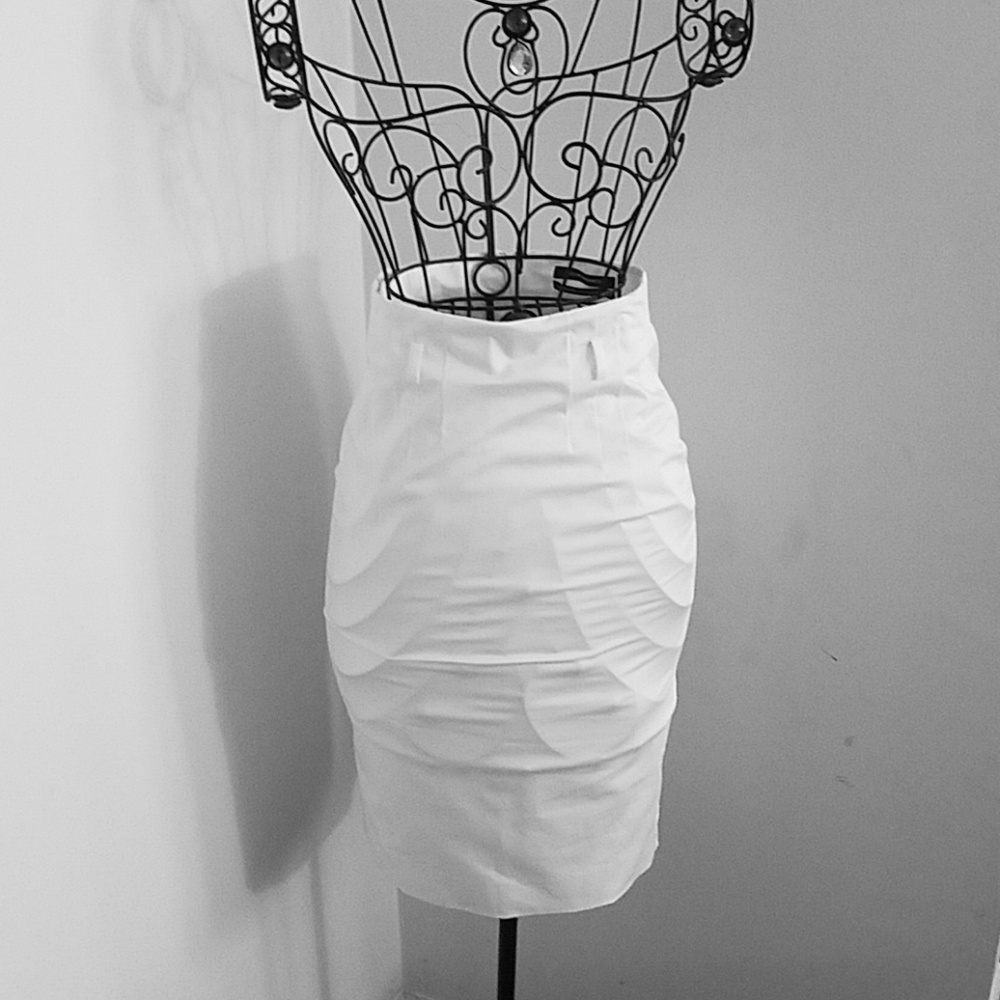 Club Monaco White Pencil Skirt